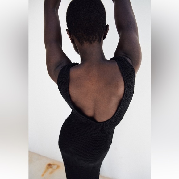 Zara LONG V-NECK DRESS WITH STRAPS. Black. Sizes S, M. New with Tags. - Picture 8 of 9